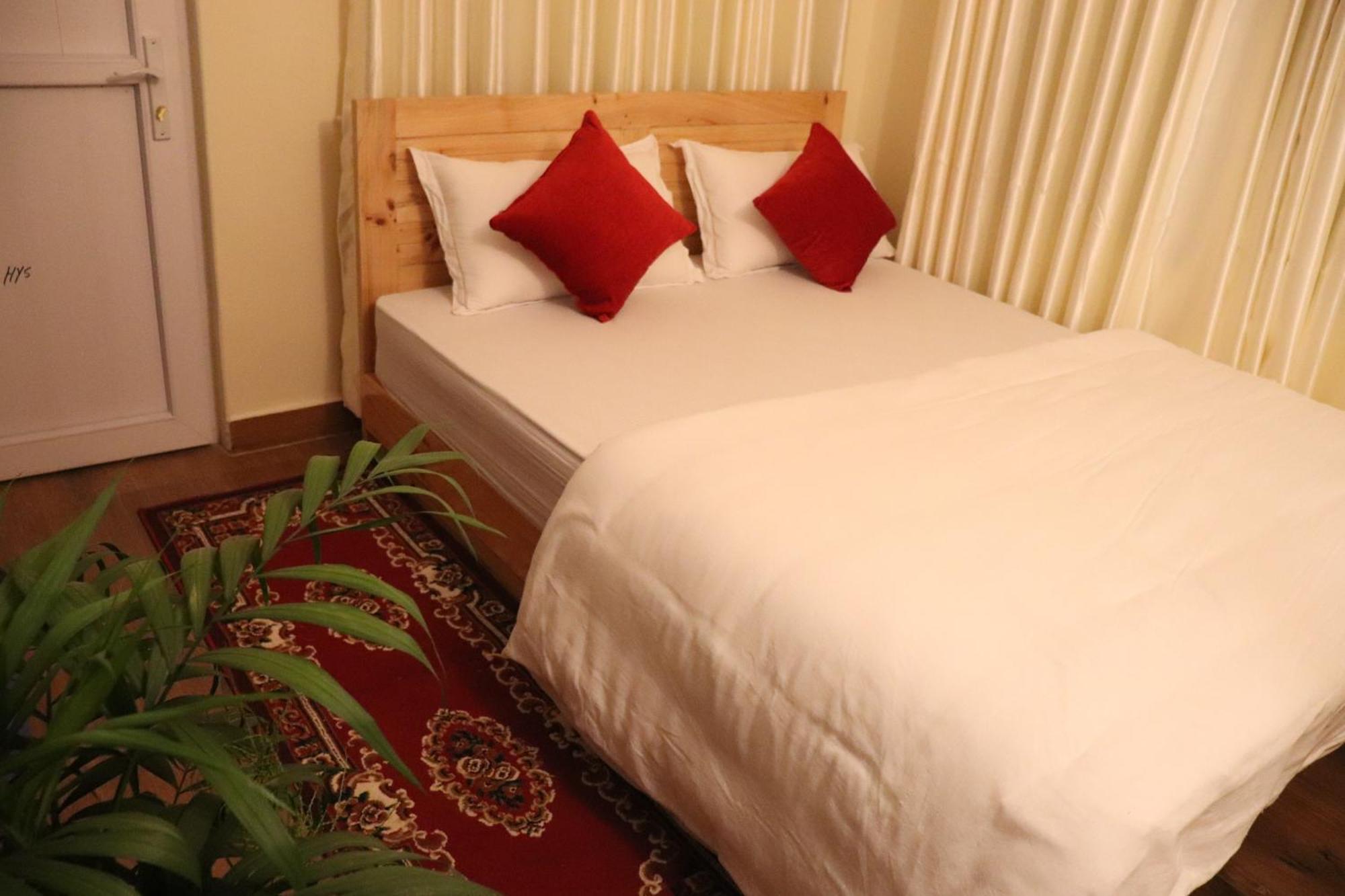 Hotel Young'S Stupa Ranipauwa Ngoại thất bức ảnh