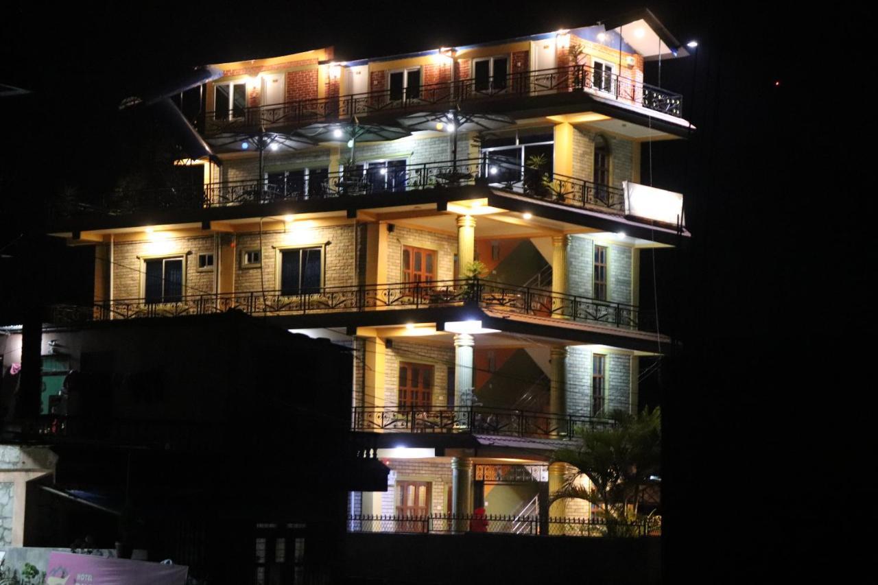 Hotel Young'S Stupa Ranipauwa Ngoại thất bức ảnh